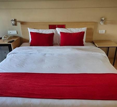 היידראבד Lumis Studio Apartment מראה חיצוני תמונה